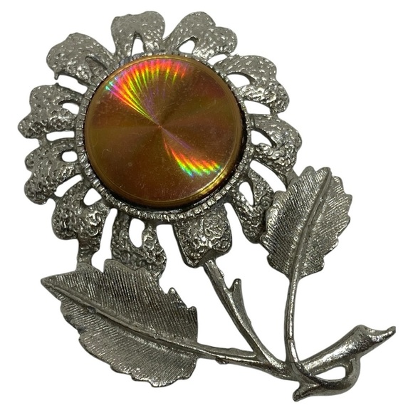 Vintage Flower Brooch - Picture 4 of 9